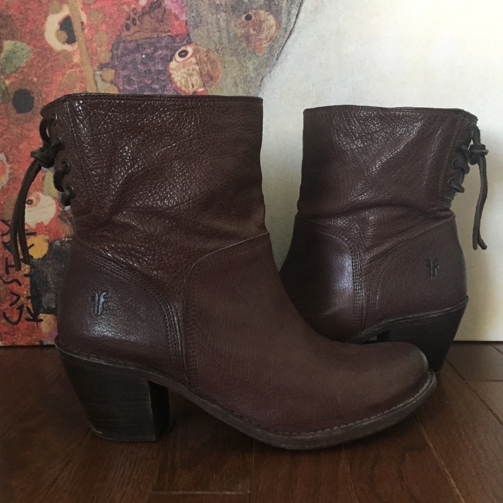 Frye Carmen Lace Up Back Short Heeled Boot